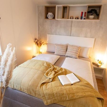 Gemuetliches, Voll Ausgestattes Tiny House Apartman Vilseck Kültér fotó